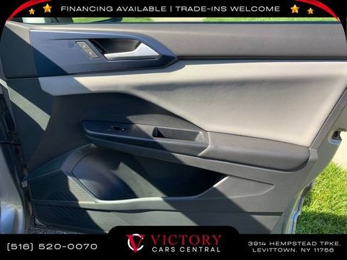 Used 2023 Volkswagen Taos SE image 18