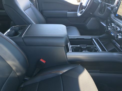 New 2026 Ford F250 Lariat w/ Black Appearance Package image 19