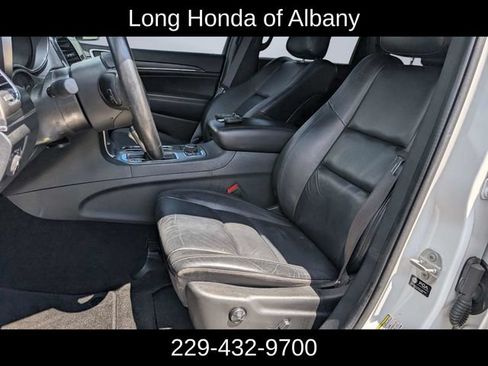 Used 2022 Jeep Grand Cherokee Limited w/ Trailer Tow Group IV AWD/4WD image 15