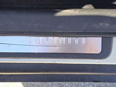 Used 2017 INFINITI QX50 2WD w/ Premium Plus Package image 24