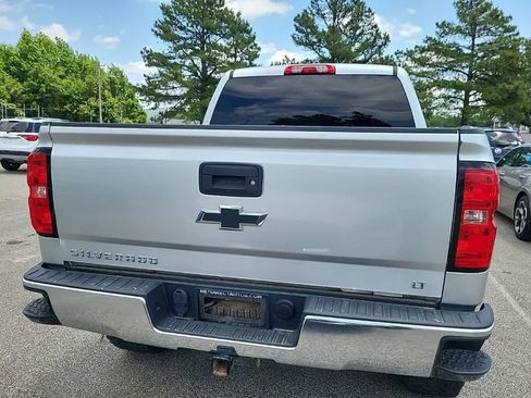 Used 2018 Chevrolet Silverado 1500 LT w/ True North Edition AWD/4WD image 5