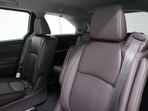 Used 2020 Honda Odyssey Elite image 13