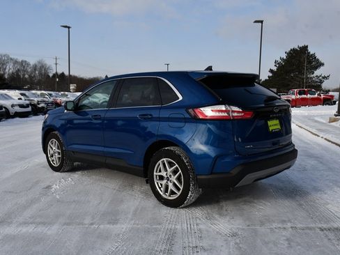 Used 2022 Ford Edge SEL w/ Convenience Package image 4