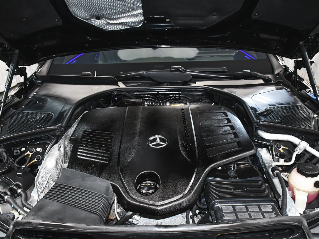 Used 2022 Mercedes-Benz S 500 4MATIC w/ AMG Line Package image 74