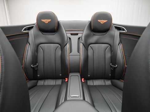 New 2026 Bentley Continental GTC AWD/4WD image 18
