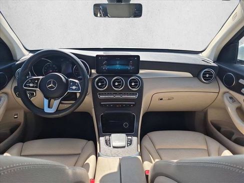 Used 2021 Mercedes-Benz GLC 300 4MATIC image 15