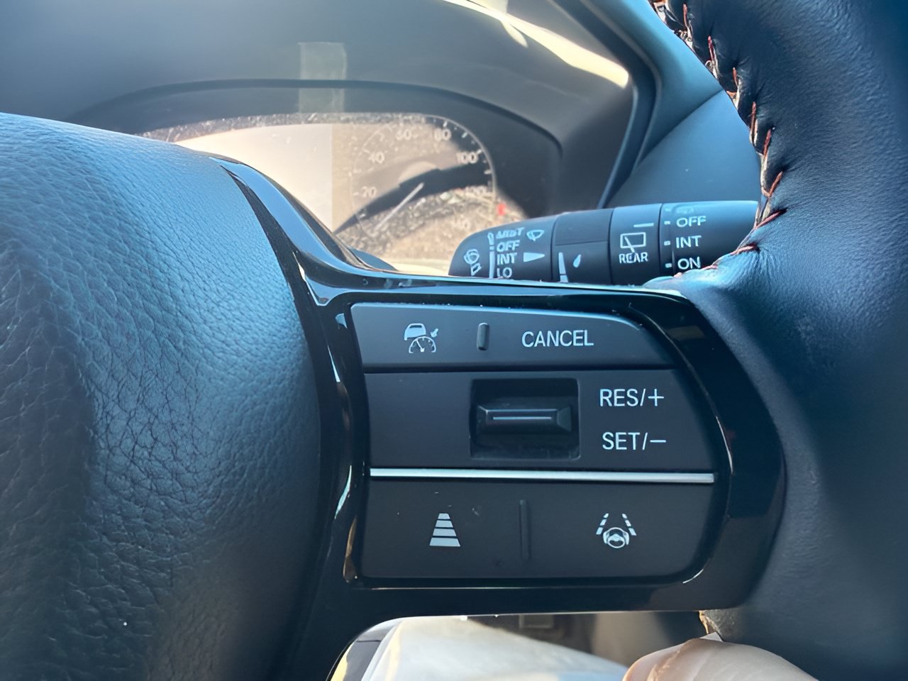 Used 2025 Honda HR-V Sport image 18