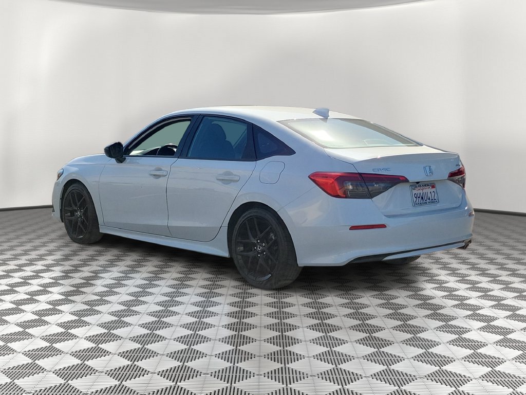 Used 2023 Honda Civic Sport image 4
