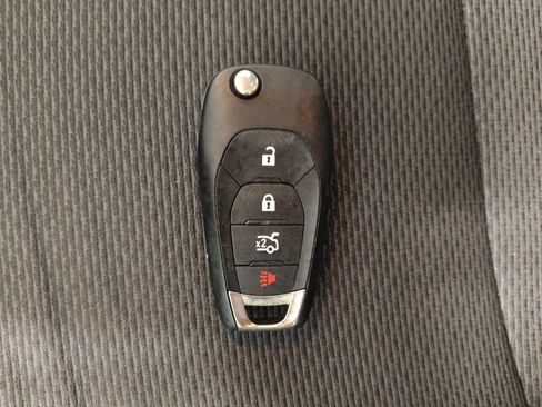 Used 2017 Chevrolet Cruze LT image 32