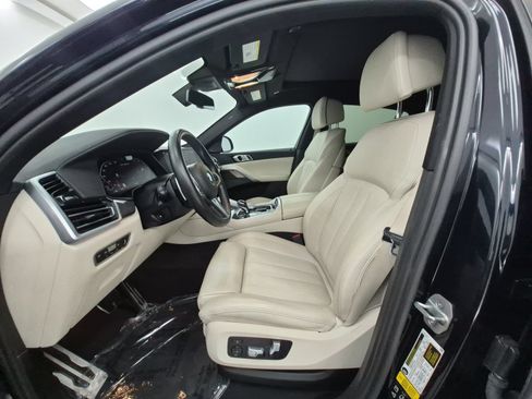 Used 2021 BMW X6 M50i AWD/4WD image 5