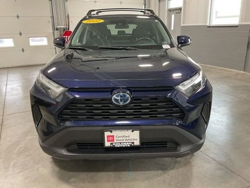 Used 2022 Toyota RAV4 XLE w/ Convenience Package AWD/4WD image 2