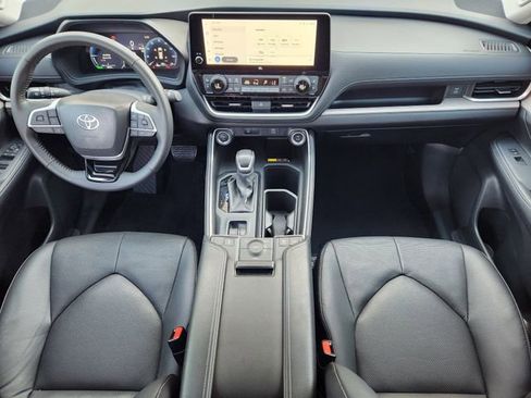Certified 2025 Toyota Grand Highlander AWD Hybrid image 24