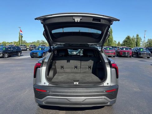 Used 2024 Chevrolet Blazer EV LT AWD/4WD image 16
