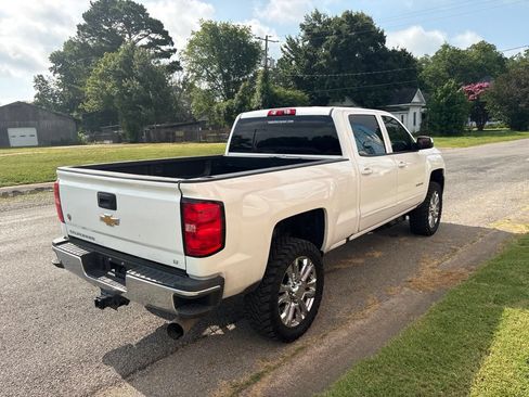 Used 2019 Chevrolet Silverado 2500 LT AWD/4WD image 7