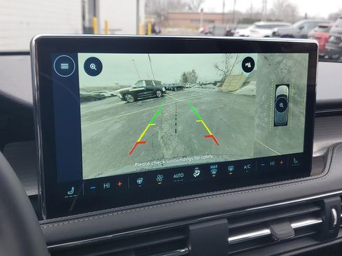 New 2026 Lincoln Corsair Premiere image 21