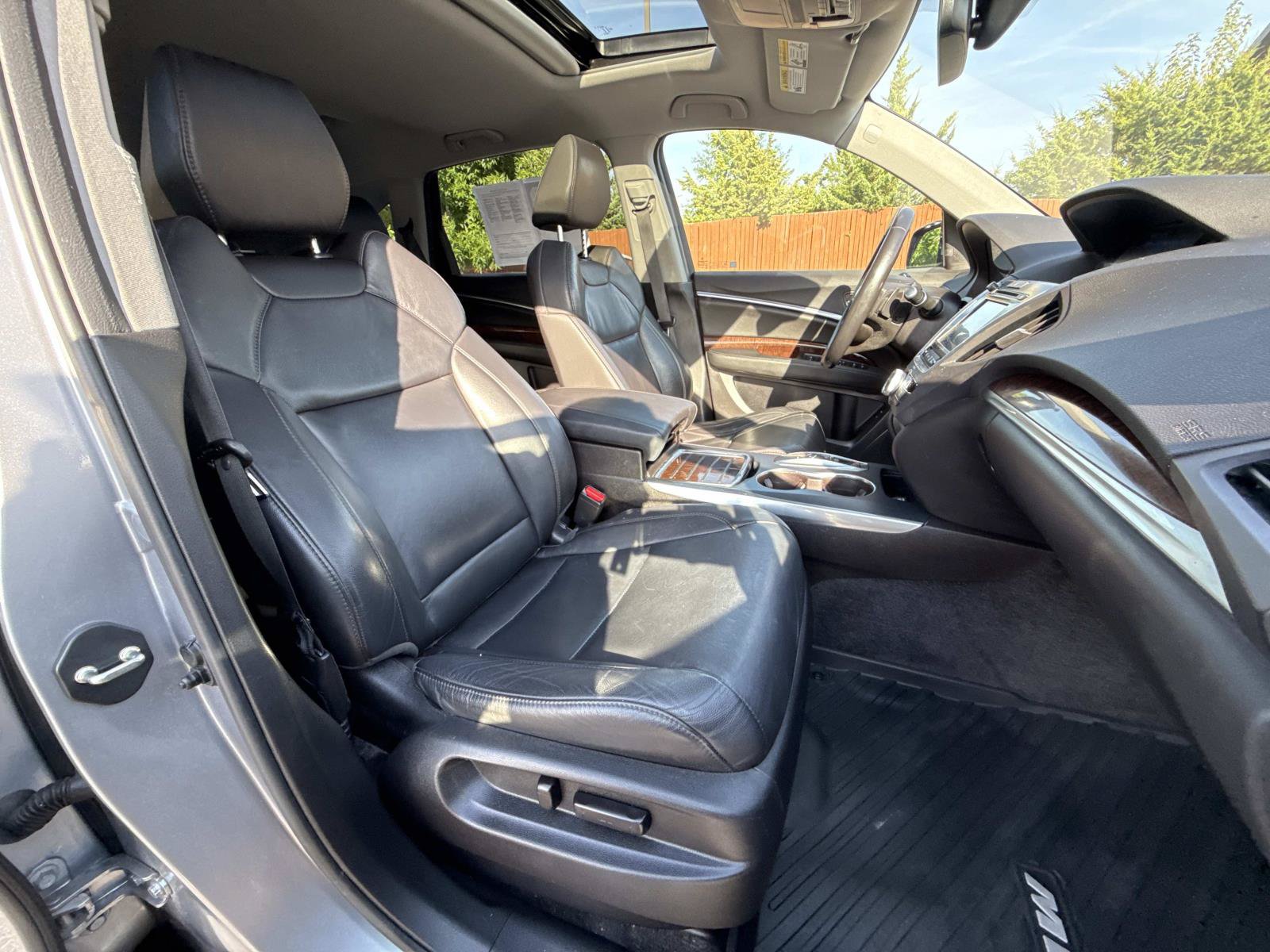 Used 2017 Acura MDX w/ Technology Package AWD/4WD image 13
