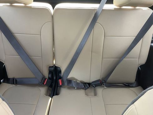 Certified 2023 Chevrolet Traverse Premier image 17