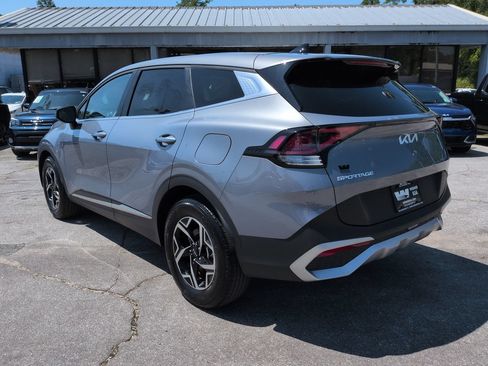Certified 2025 Kia Sportage LX FWD image 7
