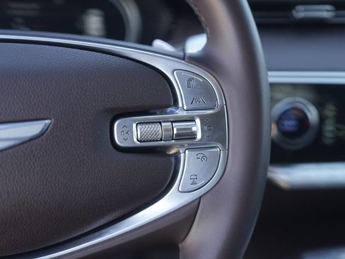 Used 2022 Genesis GV70 2.5T w/ Advanced Package image 14