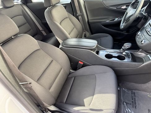 Used 2024 Chevrolet Malibu LT FWD image 10