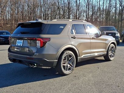 New 2026 Ford Explorer ST w/ Sun And Sound Package