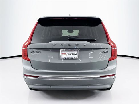 Used 2025 Volvo XC90 B6 Plus w/ Protection Package AWD/4WD image 12