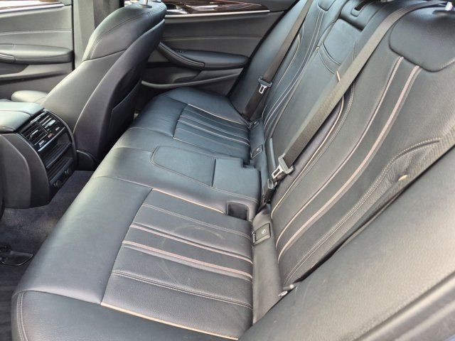 Used 2019 BMW 530e w/ Convenience Package RWD image 18