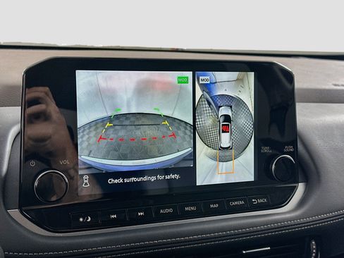 Used 2023 Nissan Rogue SL w/ SL Premium Package FWD image 23