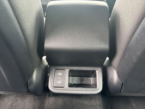 Used 2025 Kia K4 LXS image 23