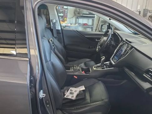 Used 2023 Subaru Outback Touring AWD/4WD image 11