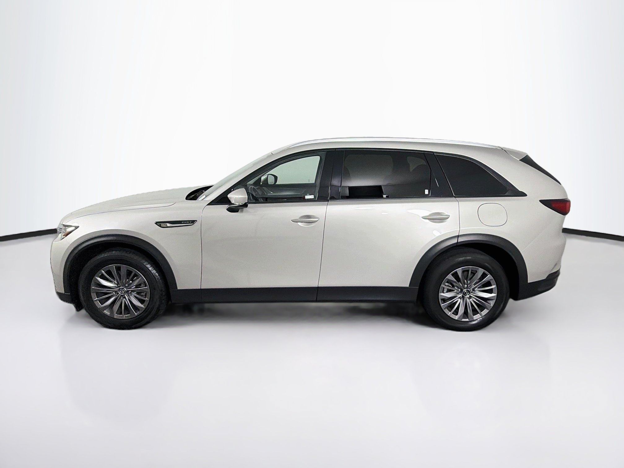 Used 2024 MAZDA CX-90 Plug-In Hybrid w/ Preferred AWD/4WD image 4