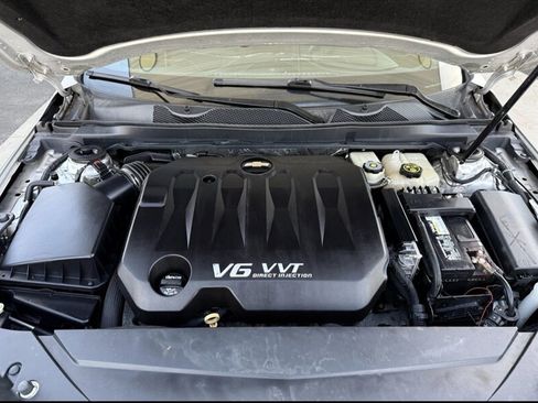 Used 2017 Chevrolet Impala LT FWD image 42