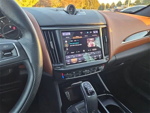 Used 2022 Maserati Levante GT image 26