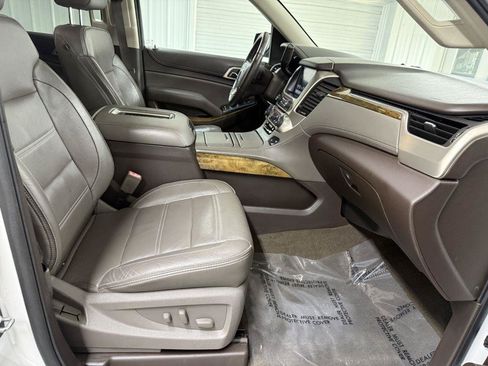 Used 2016 GMC Yukon XL Denali w/ Open Road Package AWD/4WD image 43