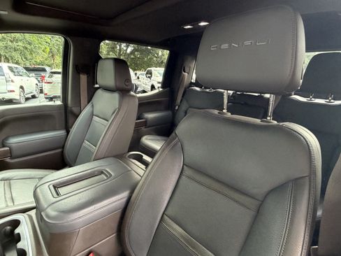 Used 2020 GMC Sierra 1500 Denali w/ Denali Ultimate Package AWD/4WD image 18