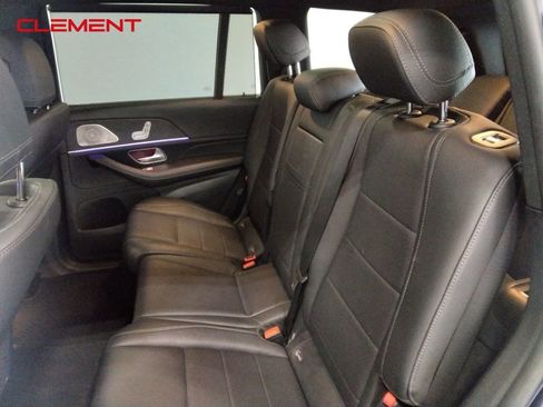 Used 2022 Mercedes-Benz GLS 450 4MATIC image 32