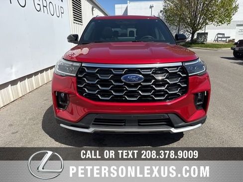 Used 2025 Ford Explorer Platinum image 9