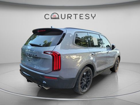 Used 2022 Kia Telluride SX w/ SX Prestige Package AWD/4WD image 17