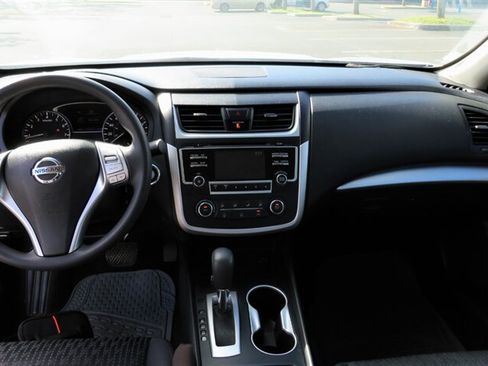 Used 2016 Nissan Altima 2.5 S w/ Power Driver Seat Package FWD image 9