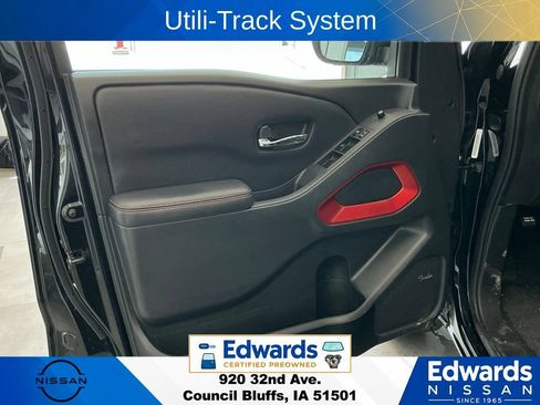 Used 2023 Nissan Frontier PRO-4X w/ Pro-4X Premium Package AWD/4WD image 23