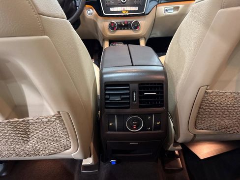 Used 2016 Mercedes-Benz GLE 350 4MATIC image 64