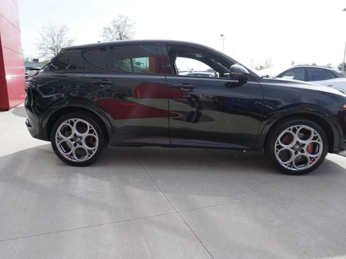 Used 2024 Alfa Romeo Tonale Veloce image 5