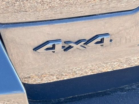 Used 2023 Jeep Grand Cherokee Altitude AWD/4WD image 8
