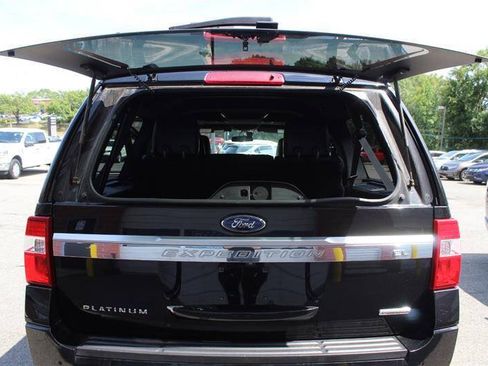 Used 2017 Ford Expedition EL Platinum AWD/4WD image 28