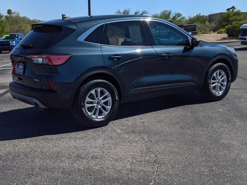 Used 2022 Ford Escape SE w/ Convenience Package AWD/4WD image 2