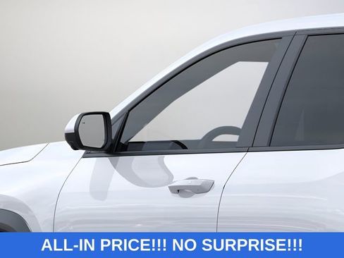 New 2026 Chevrolet Equinox LT w/ Convenience Package II FWD image 12