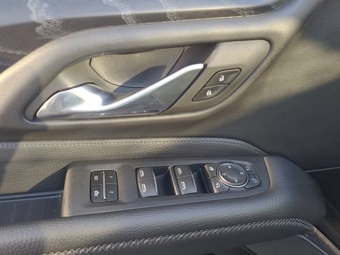 Used 2023 GMC Yukon Denali RWD image 24