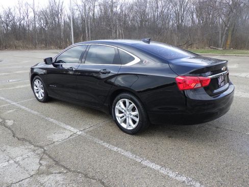 Used 2017 Chevrolet Impala LT w/ Convenience Package image 3