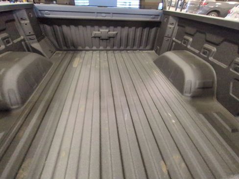 Used 2025 Chevrolet Silverado 1500 RST image 31