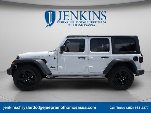 Used 2022 Jeep Wrangler Unlimited Sport AWD/4WD image 8